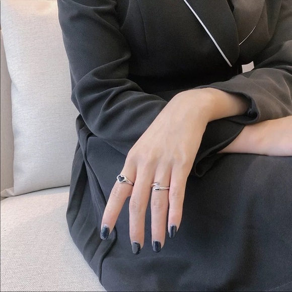 𝅺💎NEW Black Heart 925 Sterling Silver Ring - Picture 4 of 8